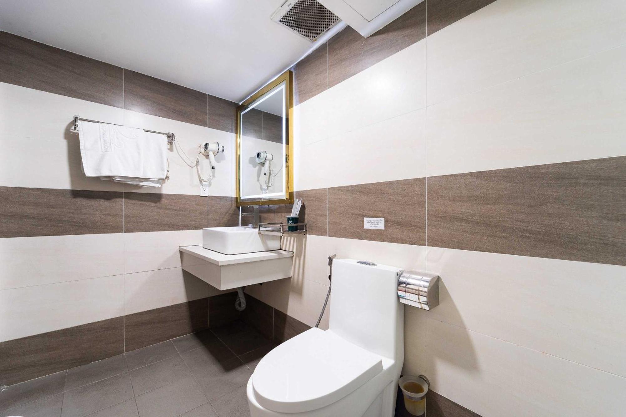 Collection O Havana Airport Hotel TP. Hồ Chí Minh Ngoại thất bức ảnh