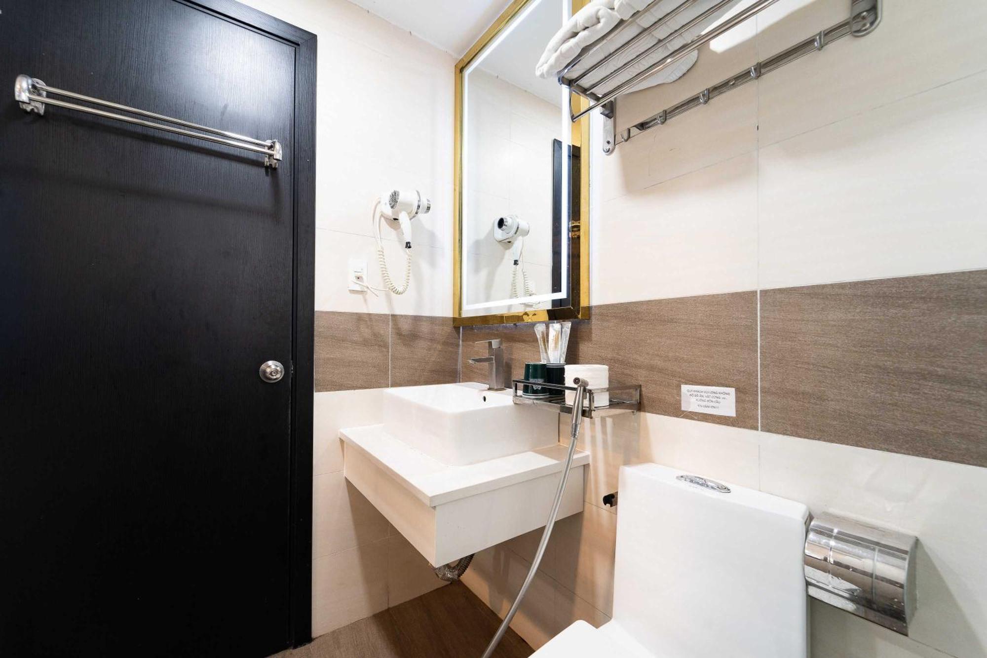 Collection O Havana Airport Hotel TP. Hồ Chí Minh Ngoại thất bức ảnh